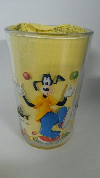 LöwenSenf Disney Sammelglas   Goofy, Micky und Minnie Maus und Pluto spielen Ball