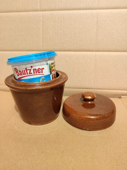 Senftopf -rot geringelt - NEUTRAL - Keramik - incl. Bautzner Becher-Copy