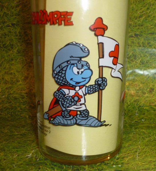 Die Schlümpfe Schlumpf Ritter m.Lanze +Pferd Sammelglas develey